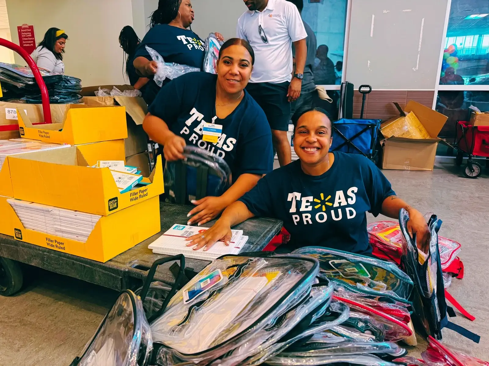 walmart-school-supply-volunteers